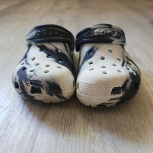 TODDLER MARBLE CROCS